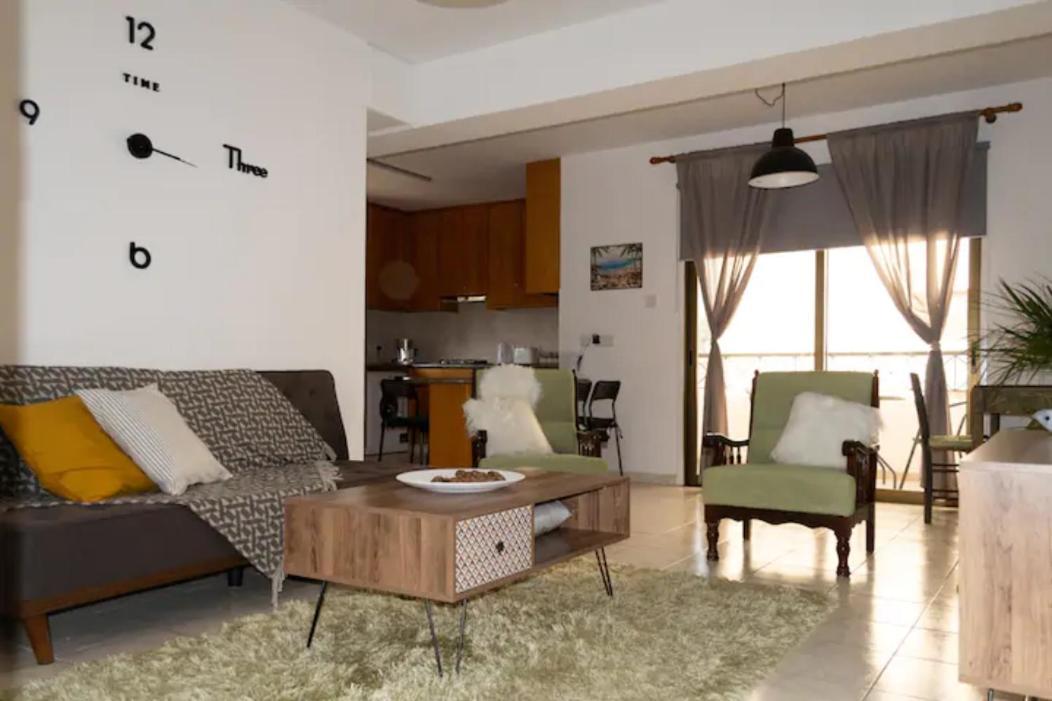 Guest Apartments Лимасол Экстерьер фото