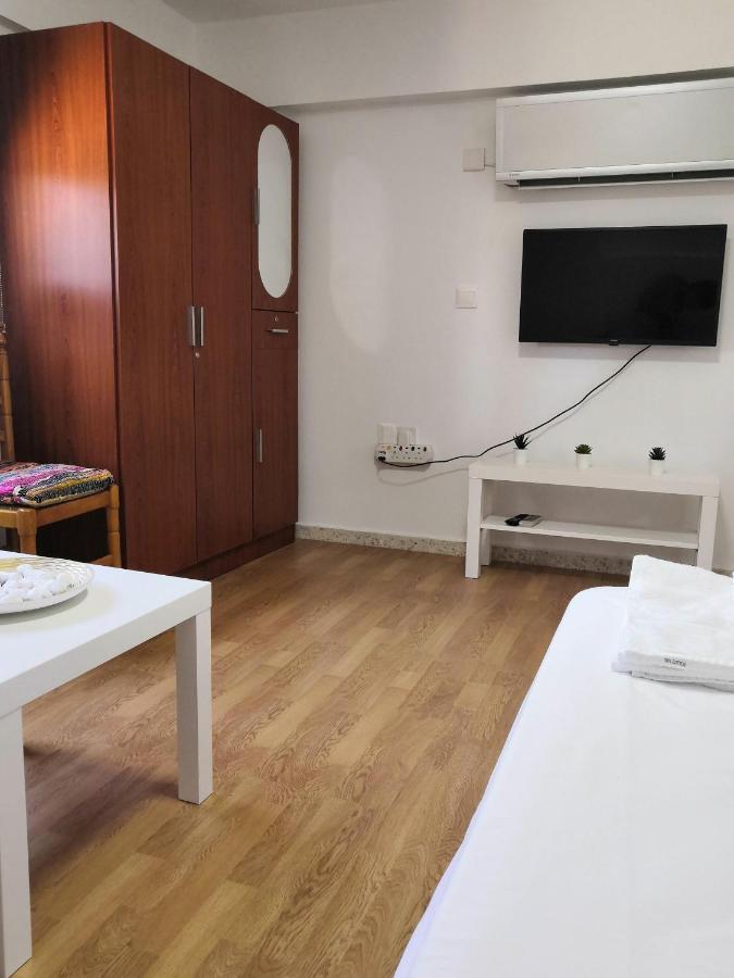 Guest Apartments Лимасол Экстерьер фото