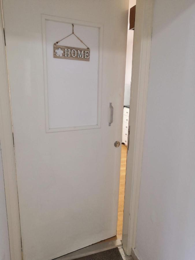 Guest Apartments Лимасол Экстерьер фото