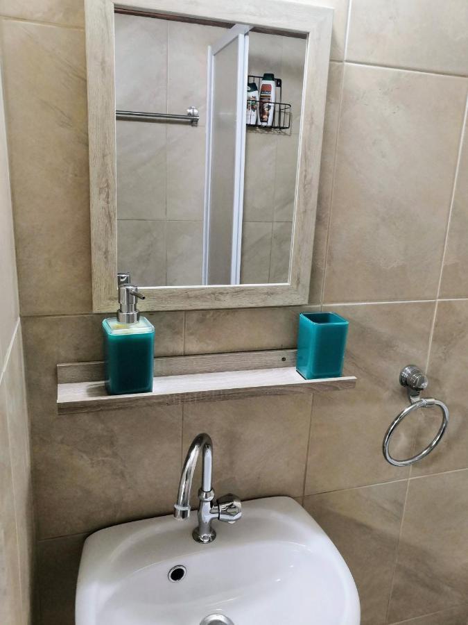 Guest Apartments Лимасол Экстерьер фото